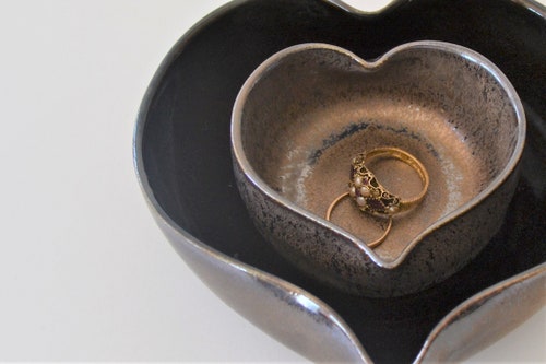 Bronze Pottery Heart Nesting Set