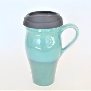 Handmade Ceramic Travel Mug with Handle and Lid , 16 oz Green Clay To Go Mug, Stoneware Pottery Mug, Silicone Sippy Lid, Coffee Mug