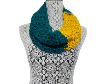 Infinity scarf, cowl scarf, circle scarf, fringe scarf, Green and yellow infinity scarf, women’s gift, gift for her, birthday gift