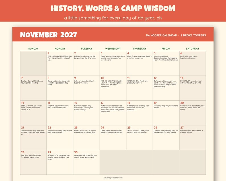 Op de afbeelding: Een wandkalenderpagina voor november 2027 met de titel History, Words & Camp Wisdom. Het raster bevat dagelijkse notities met tekst over het kamp, jagen en lokale geschiedenis. Ontwerp met een rode koptekst en een cr&egrave;mekleurige achtergrond.