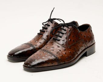 Handmade Men’s Brown patina Ostrich Pattern Leather Oxford Wingtip Shoes, cap toe lace-up dress