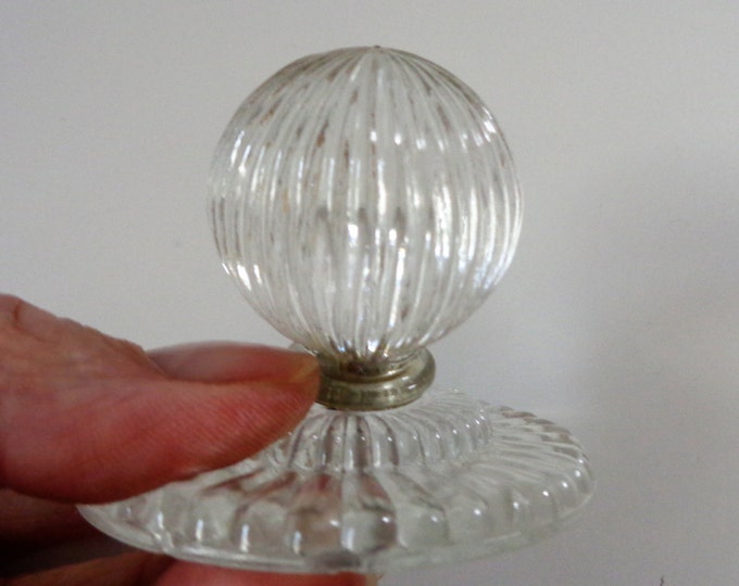 Set of 4 Vintage Glass Drawer Pulls Knobs Etsy