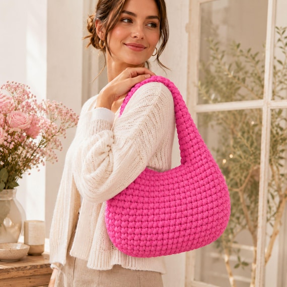 Chunky Crochet Hobo Bag Pattern PDF, T-Shirt Yarn Bag Pattern, Modern Shoulder Purse, Video Tutorial