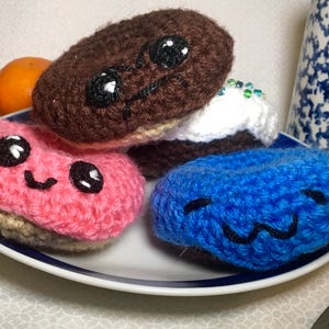 Donut Friends Crochet Pattern image 1
