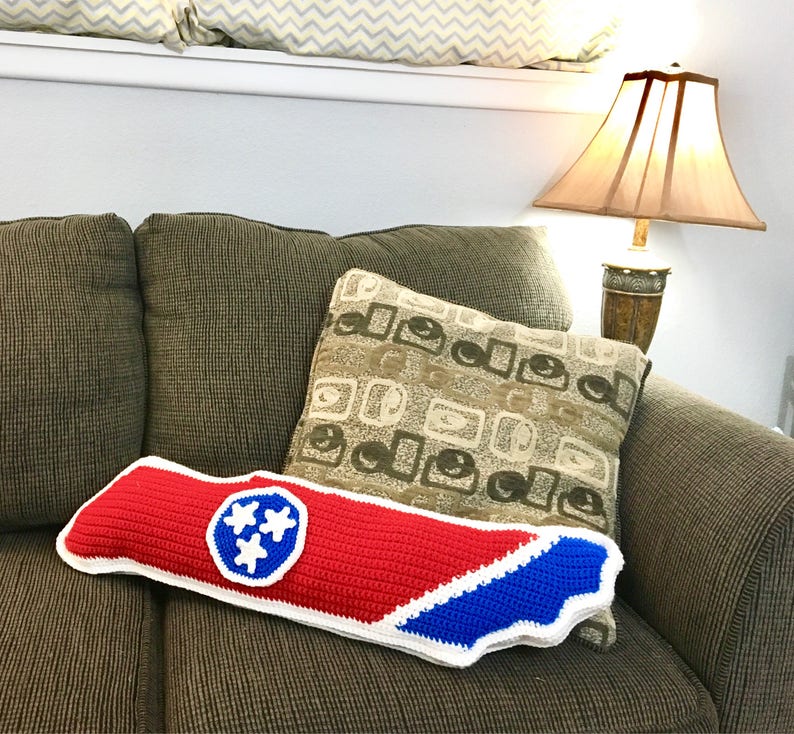 Tennessee State Flag Crochet Pillow Pattern image 1