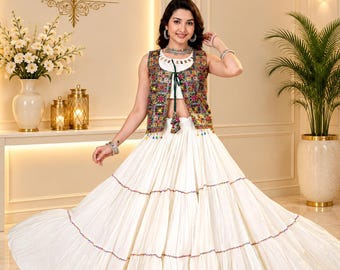 White Gujarati Lehenga Choli, Embroidered Mirror Work Jacket, Boho Indian Skirt Set, Navratri Garba Outfit, Festive Ethnic Wear