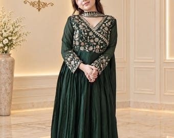 Luxury Green Anarkali Dress, Embroidered Indian Anarkali Gown, Pakistani Style Long Dress, Festive Ethnic Wear, Wedding Party Outfit