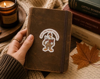 Nur noch ein Kapitel Aufkleber, Buchliebhaber Aufkleber, Niedlicher Gänseleser Aufkleber, Bücherwurm Laptop Aufkleber, Herbstlesung Aufkleber, Bücherwurm Geschenk