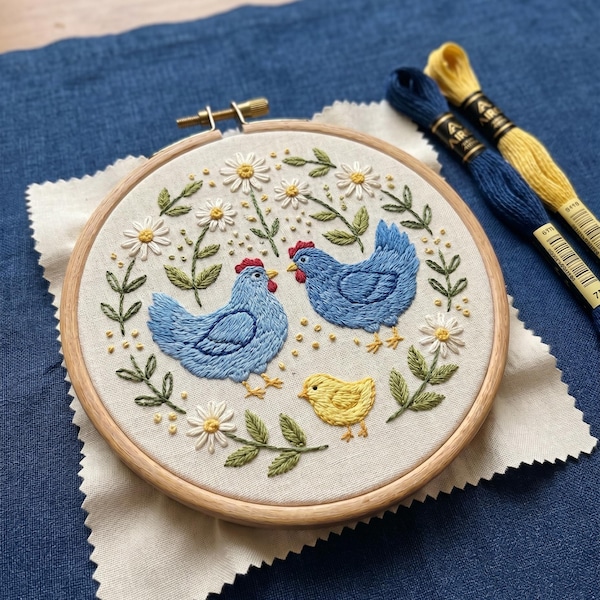 Soft Scandinavian Chicken Embroidery Kit, Farmhouse Kitchen Decor, Beginner Friendly Daisy DIY Craft