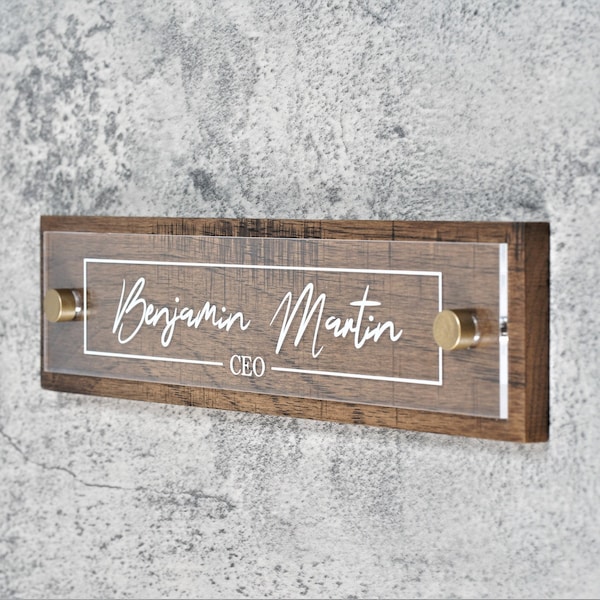 Rustieke muur- en deurinbouwnaamplaat. Exclusief gemaakt door Garo Signs. Grootte 10 "x 2,5"