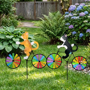 Kattcykelvindspinner, regnbågsfärgad trädgårdsväderkvarndekor, utomhusträdgårdsspinner, söt djurgräsprydnad present