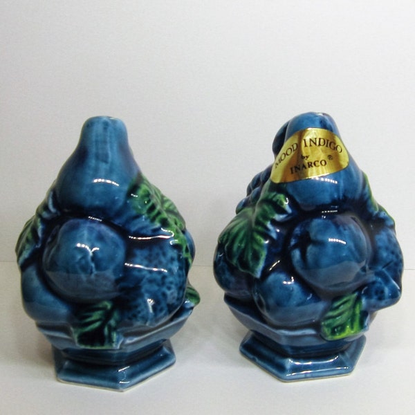 Inarco Mood Indigo Salt & Pepper Shakers, Vintage 60s Blue Ceramic Fruit Bowl Shaker Set MIJ Made in Japan Original Foil Labels