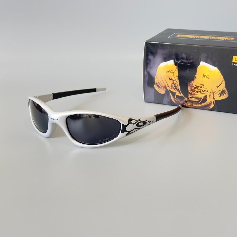 Oakley straight jacket - Etsy 日本