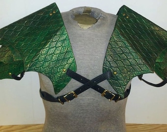 Leather Armor Dragon Scale Shoulders