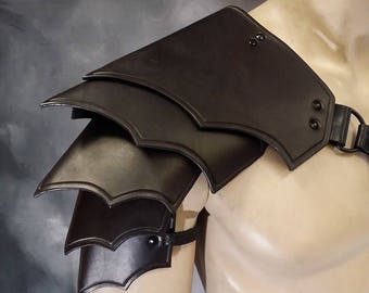 Leather Shoulder armor Leather Armor spaulder leather pauldron LARP armor cosplay armor viking armor celtic armor leather shoulder armour