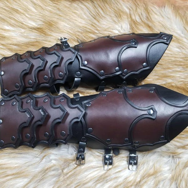 Custom Leather Armor Gauntlets: Barbarian, Viking, LARP Cosplay