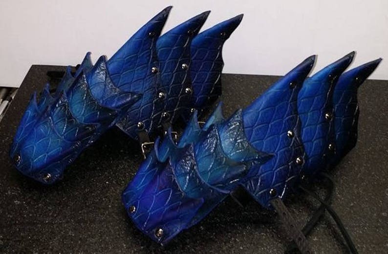 Dragon Scale Gauntlets Dragonscale Gauntlets Leather Gauntlets LARP armor cosplay armor Dragon armor Dragon Gauntlets armour image 6