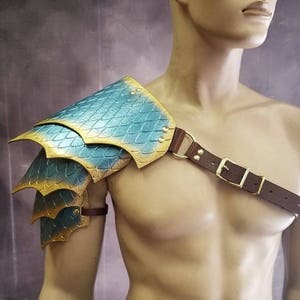 Leather Shoulder armor Dragonscale Leather Armor spaulder leather pauldron LARP armor cosplay armor leather shoulder armour Dragon Scale