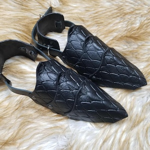Leather Armor Dragon Scale Sabatons