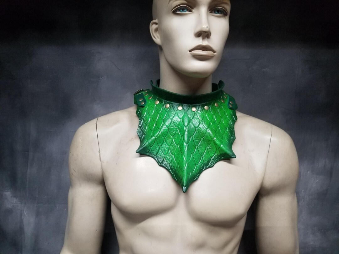 Dragon Scale Leather Gorget: Custom LARP Cosplay Armor - Etsy