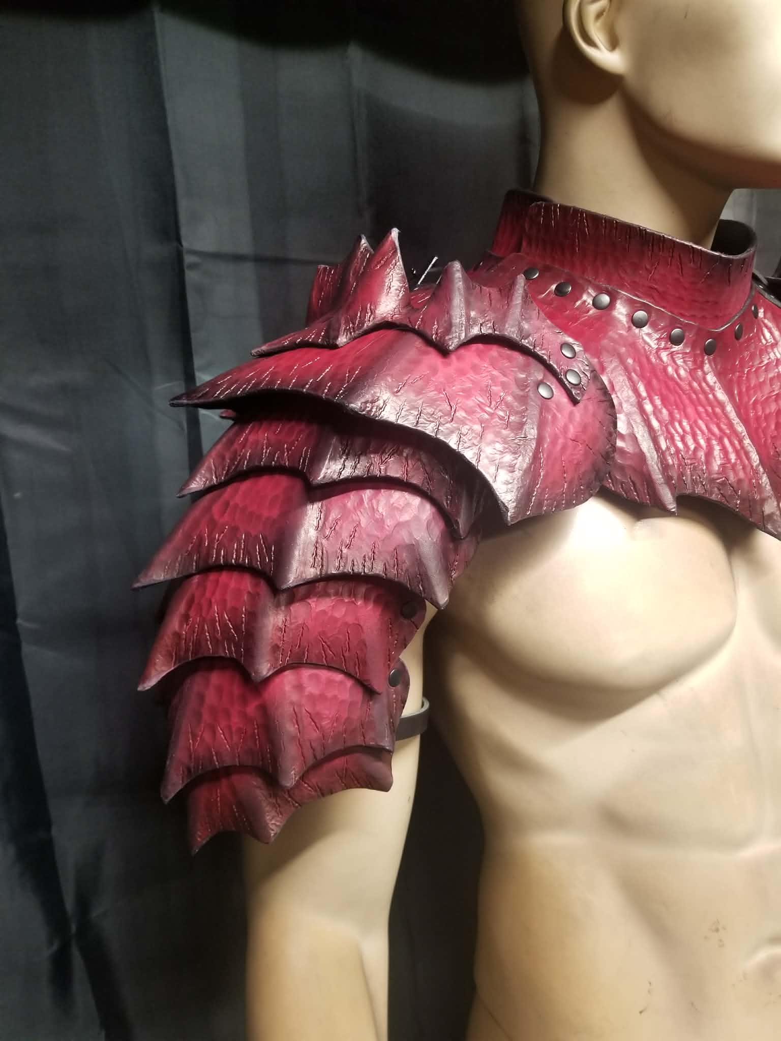 Leather Armor Dragon Scale Shoulders & Gorget: Custom LARP Cosplay ...