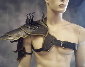 Leather Barbarian Shoulder armor Leather Armor spaulder leather pauldron LARP armor cosplay armor viking armor celtic armor leather  armour