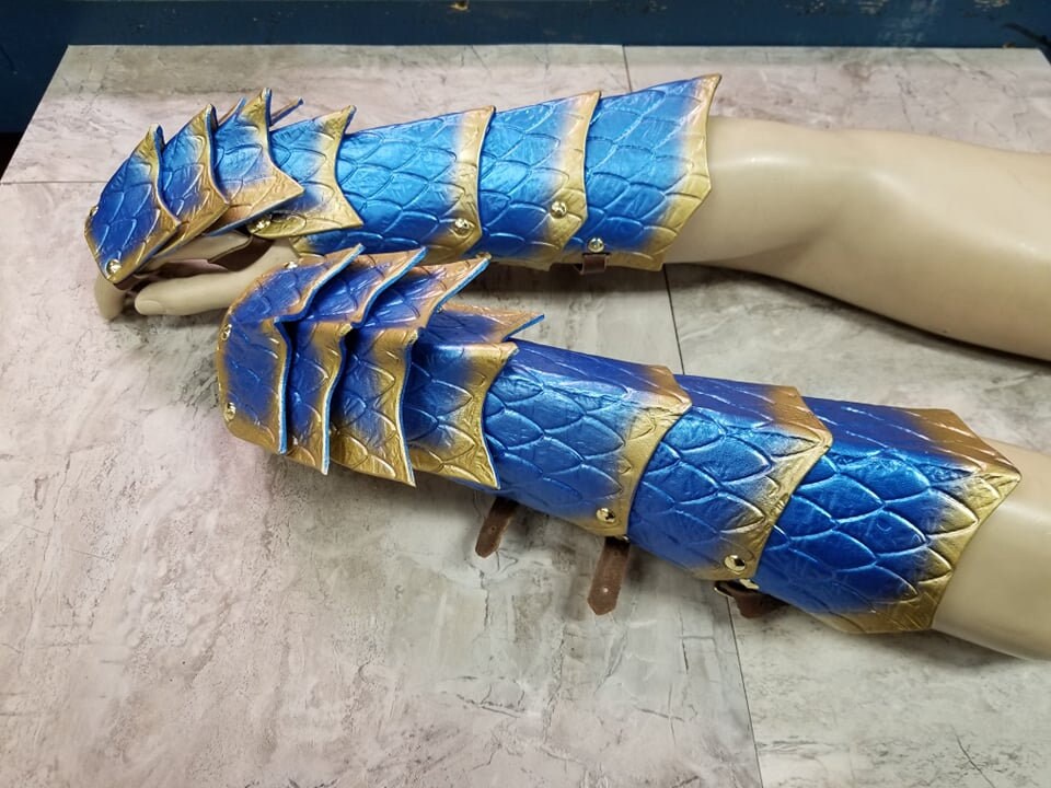 Dragon Scale Leather Gauntlets: Custom LARP Cosplay Armor - Etsy