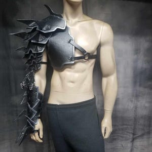Spiked Barbarian Full Arm Leather Shoulder armor Leather Armor spaulder leather pauldron LARP armor cosplay armor leather gauntlet  armour