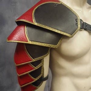Leather Shoulder armor Leather Armor spaulder leather pauldron LARP armor cosplay armor viking armor celtic armor leather shoulder armour