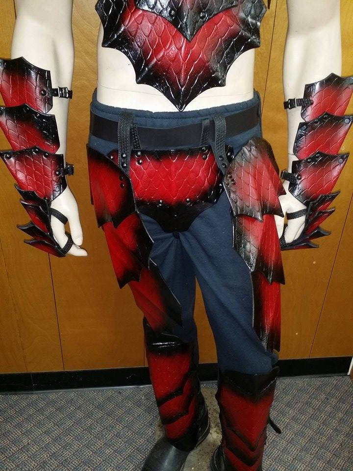 Dragon Scale Leather Armor Set: Custom Gothic LARP Cosplay Costume - Etsy