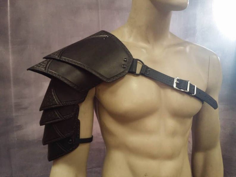 Leather Armor Ornate Sentinel 2 six piece segmented shoulder