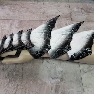 Dragon Scale Leather Gauntlets: Custom LARP Cosplay Armor - Etsy