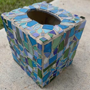 Blue Mosaic Tissue Box Cover | Stained Glass Art | Colorful Bathroom Decor | Handmade Home Accent | Unique Gift afbeelding 3