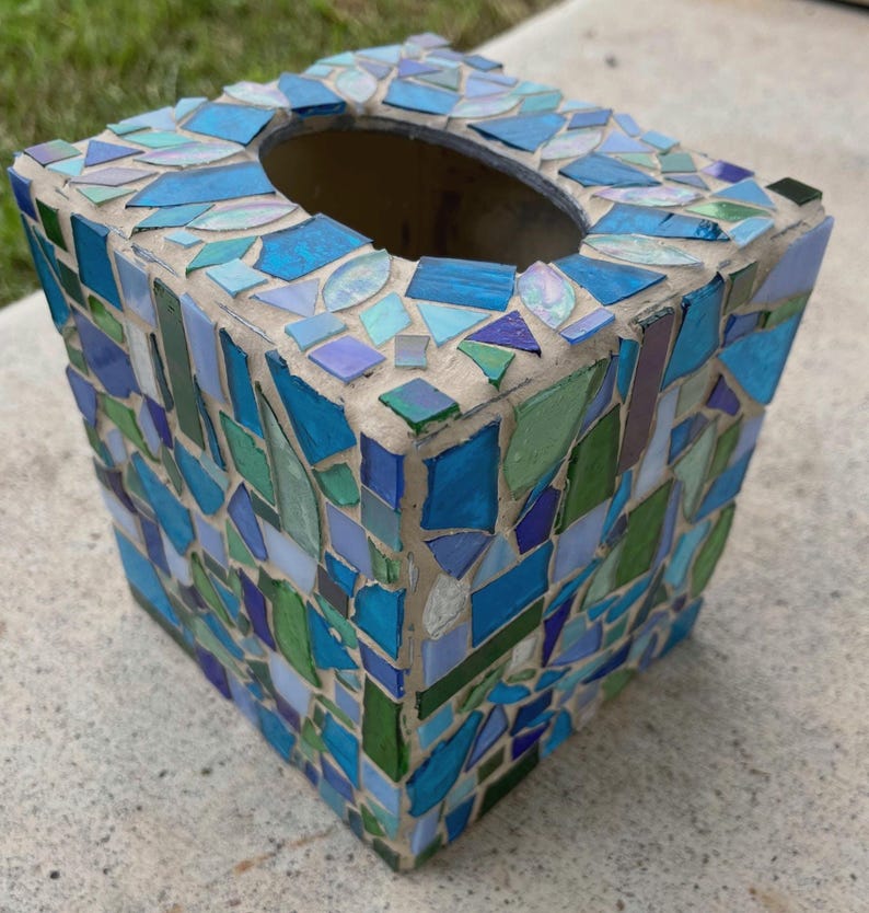 Blue Mosaic Tissue Box Cover | Stained Glass Art | Colorful Bathroom Decor | Handmade Home Accent | Unique Gift afbeelding 3