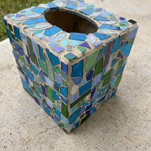 Blue Mosaic Tissue Box Cover | Stained Glass Art | Colorful Bathroom Decor | Handmade Home Accent | Unique Gift afbeelding 12