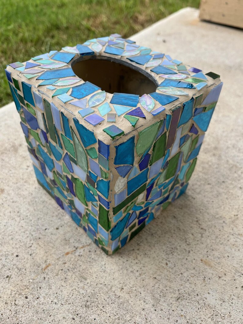 Blue Mosaic Tissue Box Cover | Stained Glass Art | Colorful Bathroom Decor | Handmade Home Accent | Unique Gift afbeelding 12