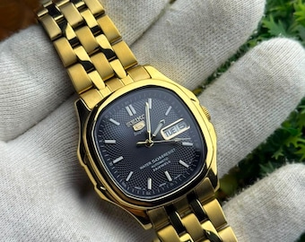 Vintage Seiko 5 Actus Automatic Watch: Kanji Date, 25 Jewels