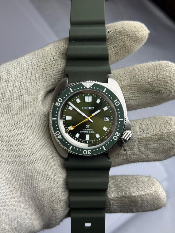 Captain Willard Seiko Divers 6r35 Movement Automatic Mens Watch