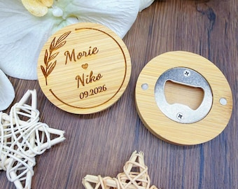 Gepersonaliseerde houten flesopener gunst, aangepaste gegraveerde namen datum flesopener magneet, gunsten bruiloft, verjaardagscadeau