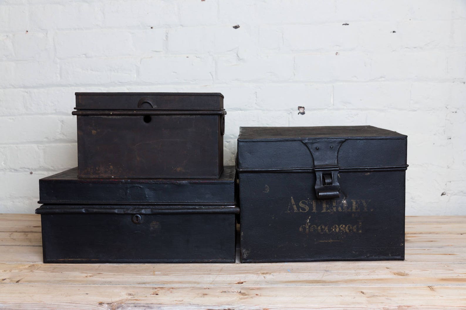 Vintage caja negra almacenamiento oficina guarida casa del | Etsy