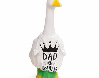 Porch goose 23" outfit - Dad is King T-shirt