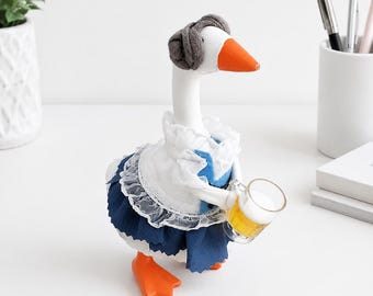 Desktop Goose (7") - Oktoberfest Dirndl Dress