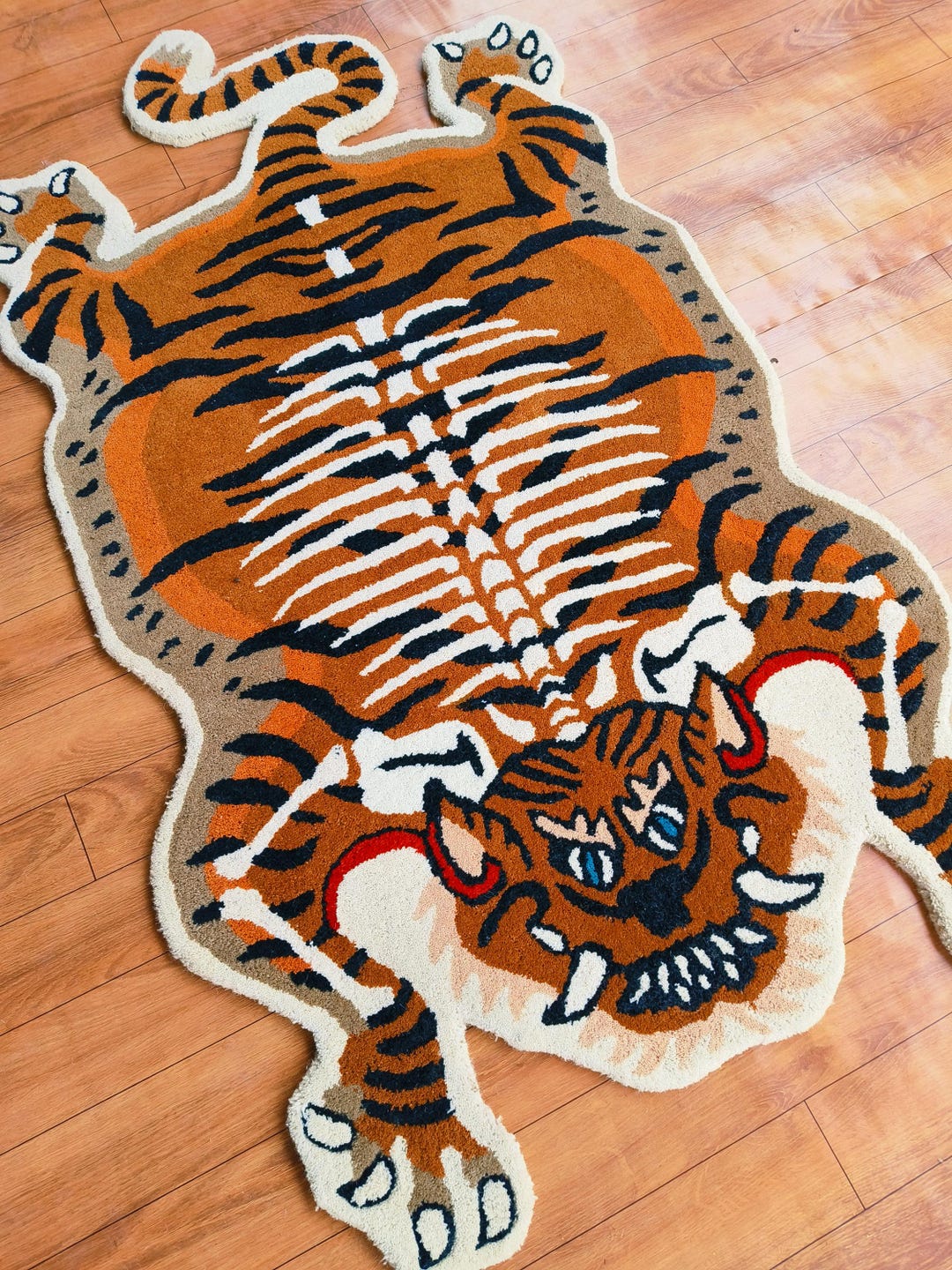 Sabertooth Tiger Rug Hand Tufted Tibetan Tiger Skeleton Rug, Wool Animal Shaped Carpet ...