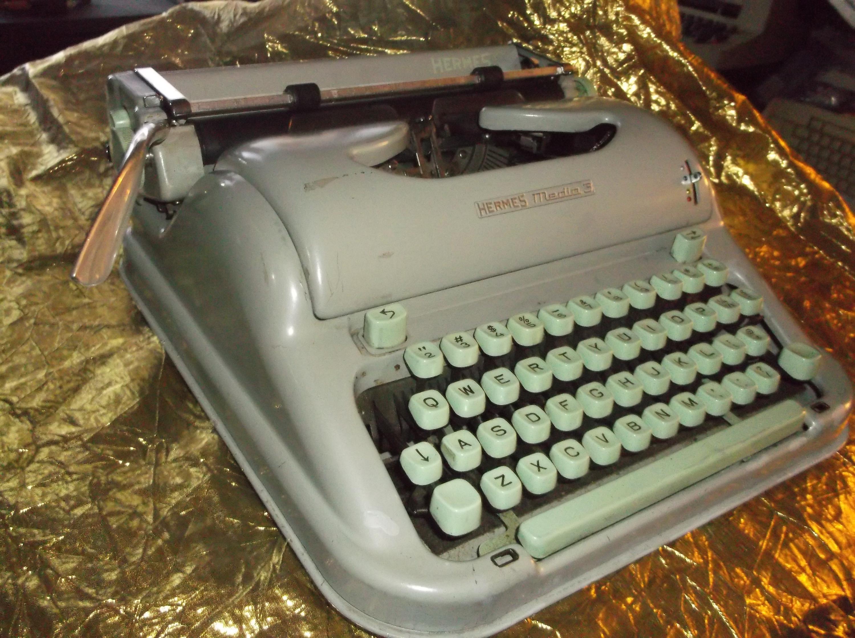 1960年代のHermes Media 3、Hermes 3000と同じ、整備・テスト済み