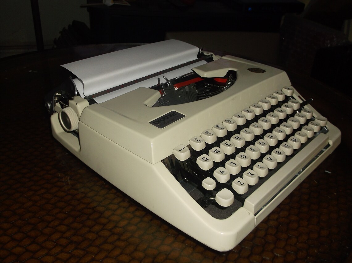 Vintage Brother Charger 11 Portable Typewriter White & Case Etsy