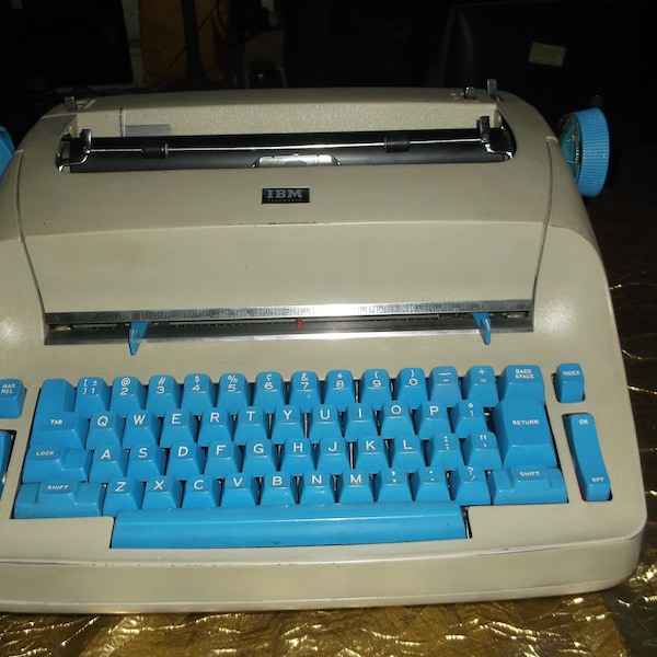 IBM Selectric I Typewriter w/ Blue Keycaps Serial No#4048034 Extremely Rare