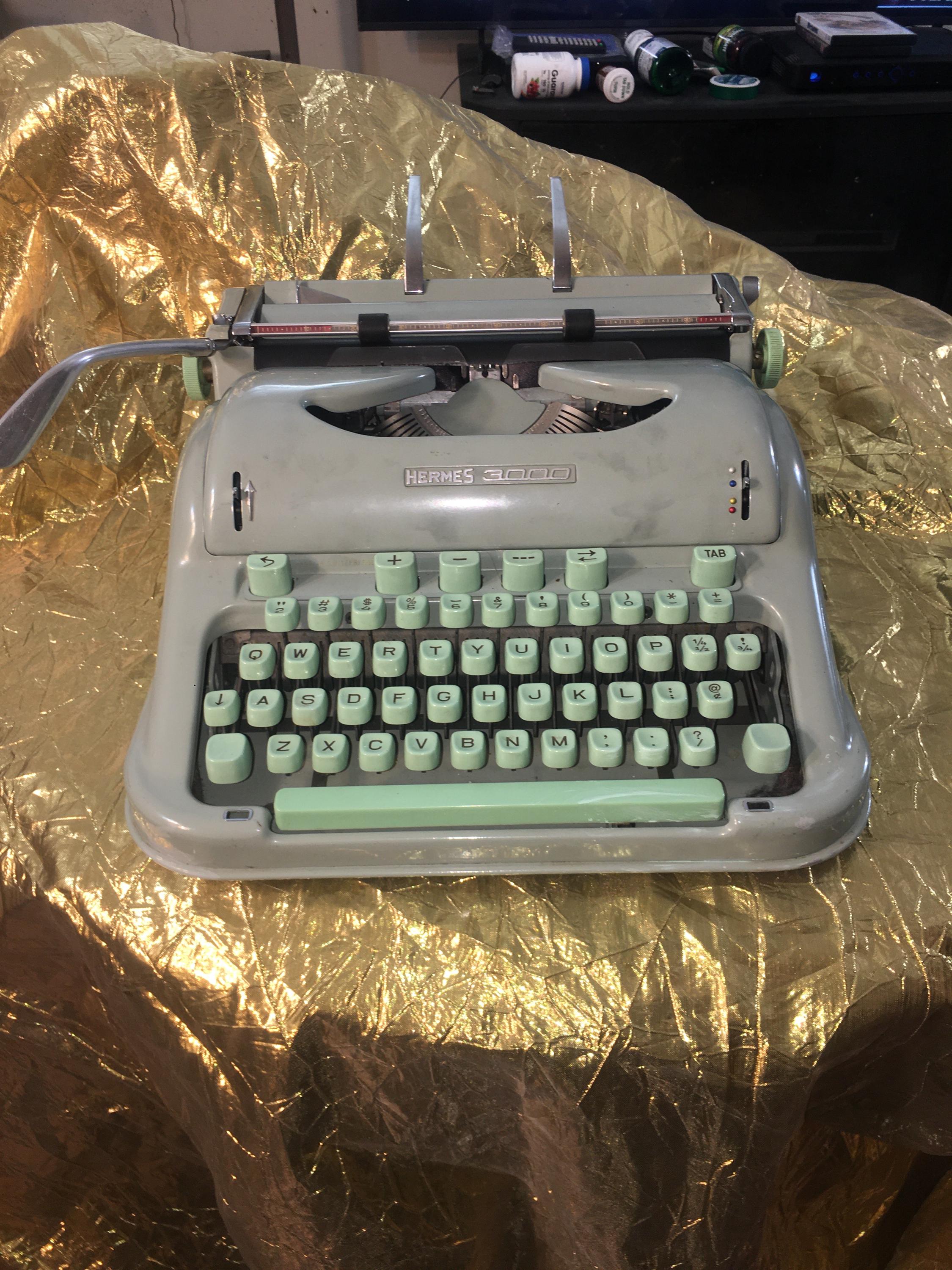 Hermes 3000 typewriter - Etsy 日本 Hermes 3000 typewriter - Etsy 日本