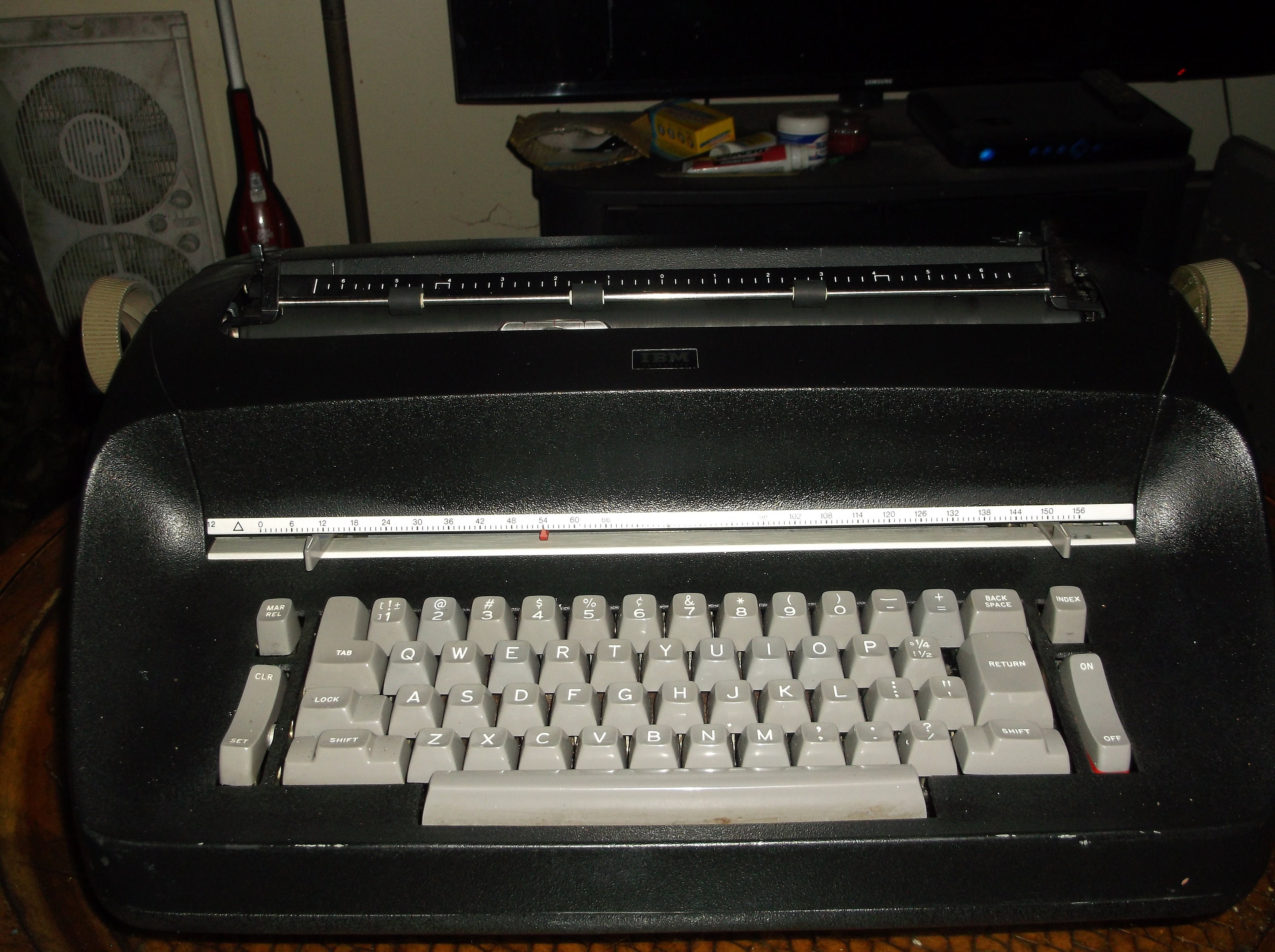 Ibm Selectric Typewriter for sale Only 4 left at 60