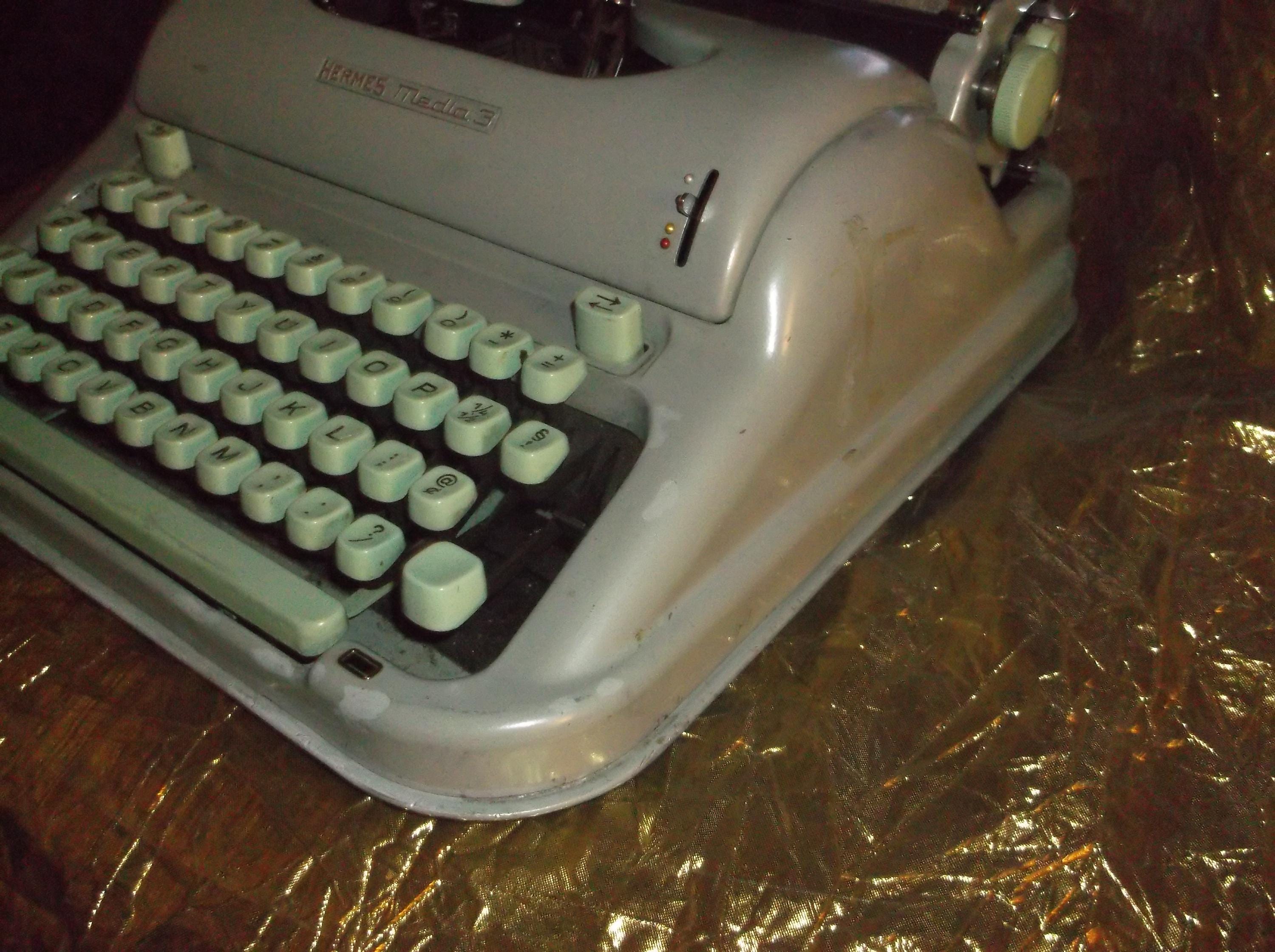 1960年代のHermes Media 3、Hermes 3000と同じ、整備・テスト済み
