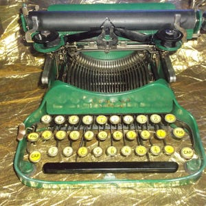 Rare 1904-1910 Corona Green Special #3 Folding Typewriter - collectors item serviced and tested all functions work great